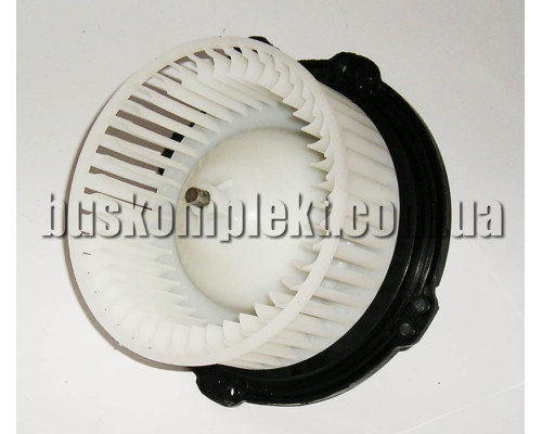 Мотор обдува лобового стекла ISUZU Богдан ATAMAN 8972119540